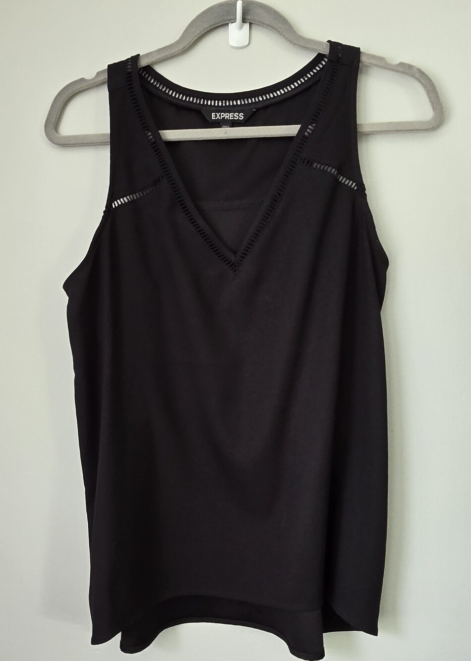 Express Black V-Neck Ladder-Stitch Tank Small